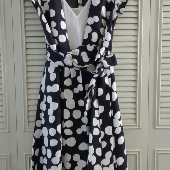 Banana Republic Dresses & Skirts - B&W wrap silk dress
